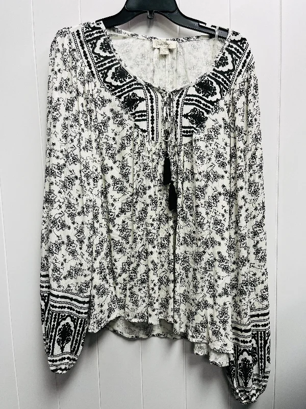 women's tops for those who prefer classic over trendy stylesTop Long Sleeve By Clothes Mentor In Black & White, Size: L