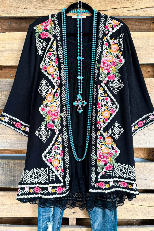 women's tops for those who want to create outfits that are both trendy and timelessEarly Morning Blooms Cardigan - Black