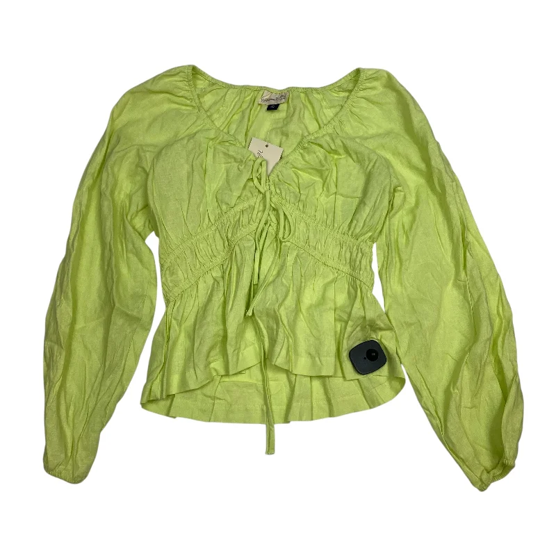 women's tops for picnics in the parkTop Long Sleeve By Universal Thread In Green, Size: Xs