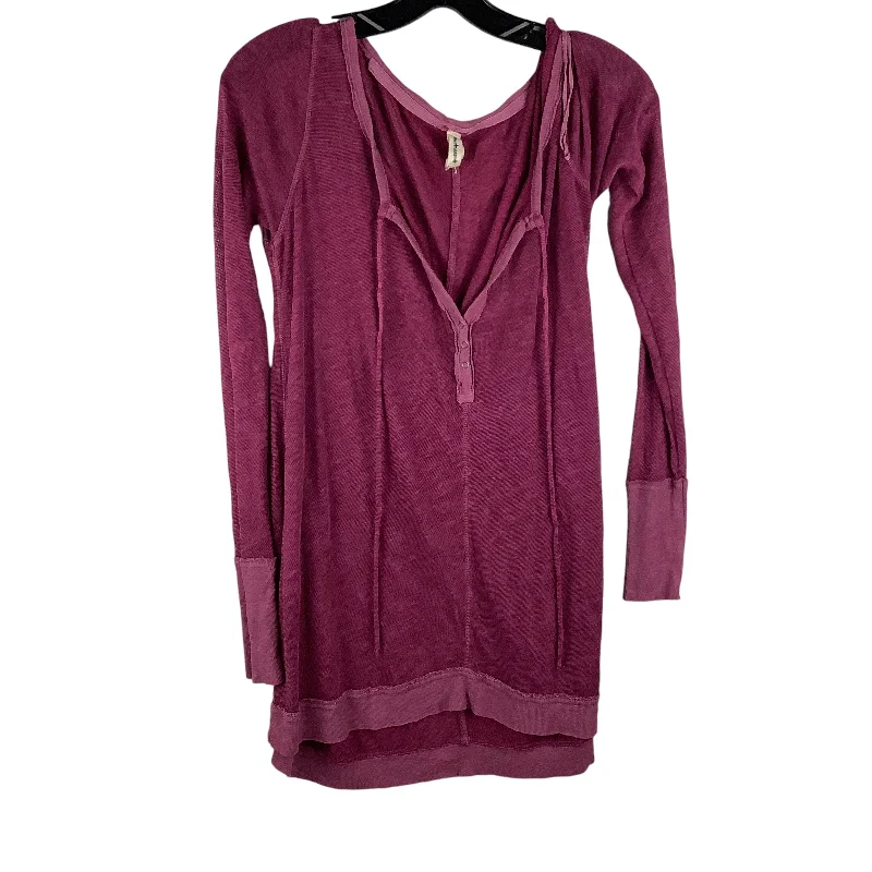 women's tops for those who want to elevate their everyday wear with chic and elegant piecesTop Long Sleeve By We The Free In Purple, Size: Petite   S