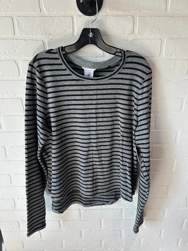 women's tops for those who want to create outfits that are both trendy and timelessTop Long Sleeve By Cabi In Black & Grey, Size: L