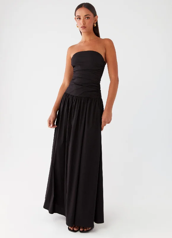 Sweetheart Neckline DressCarmel Maxi Dress - Black