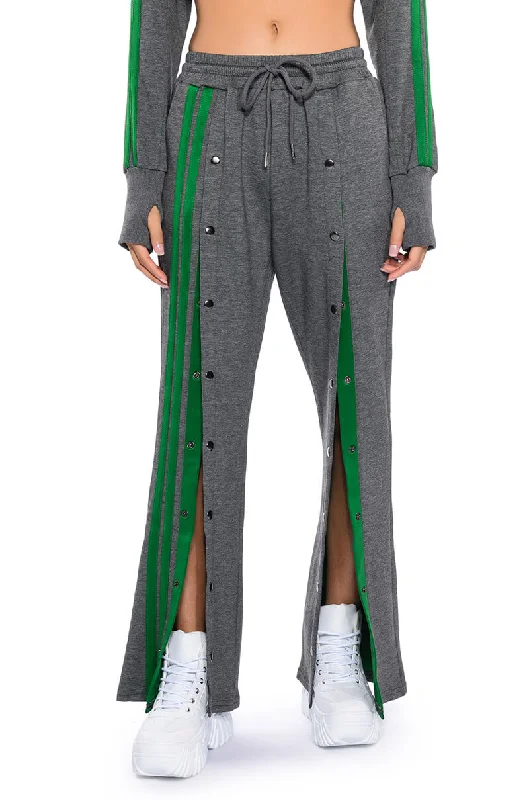 ACQUAINTED SNAP FRONT WIDE LEG SWEATPANT