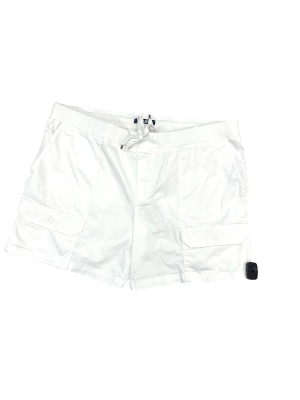 women's casual day shortsWhite Shorts Chaps, Size 1x