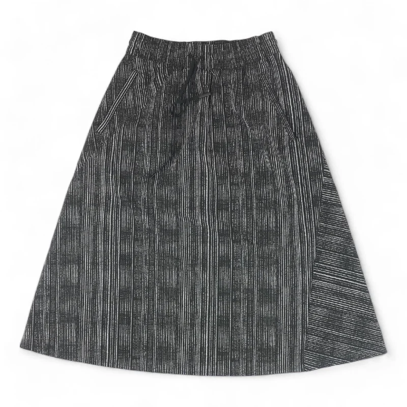 women's circle skirtsBlack Striped Active Skirt