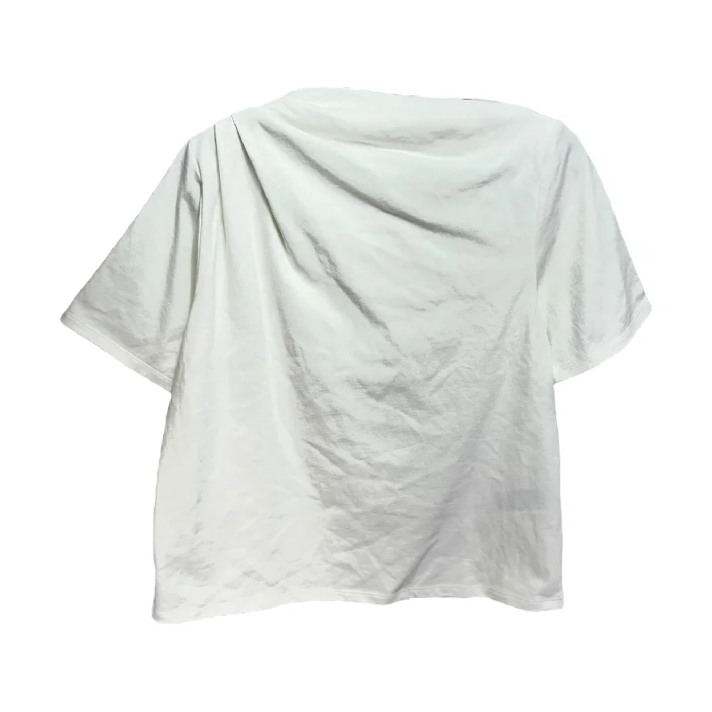 women's tops for those who want to wear pieces that are both functional and fashionableTop Short Sleeve Basic By Banana Republic In White, Size: M