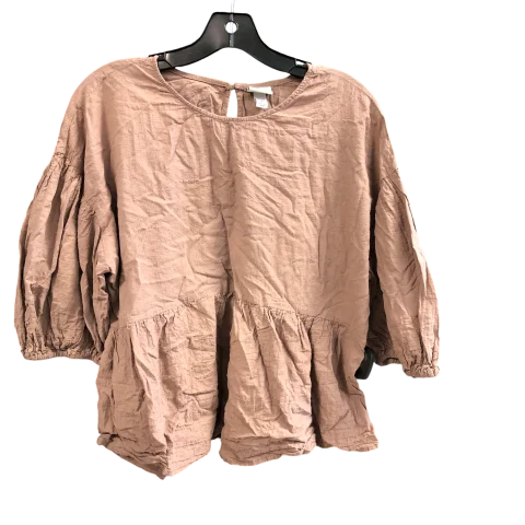 women's tops for those who want to wear pieces that are both functional and fashionableTop Short Sleeve By A New Day In Brown, Size: L