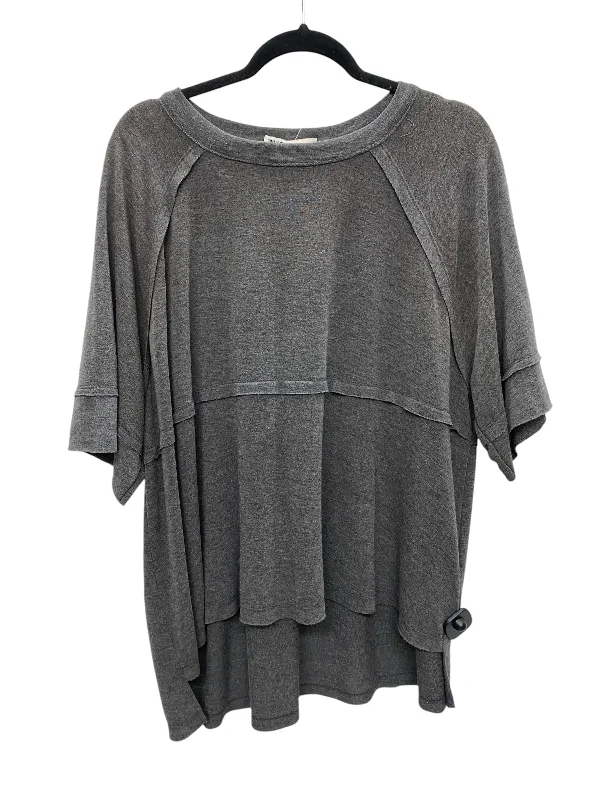 women's tops for cocktail partiesTop Short Sleeve By Ces Femme In Grey, Size: M