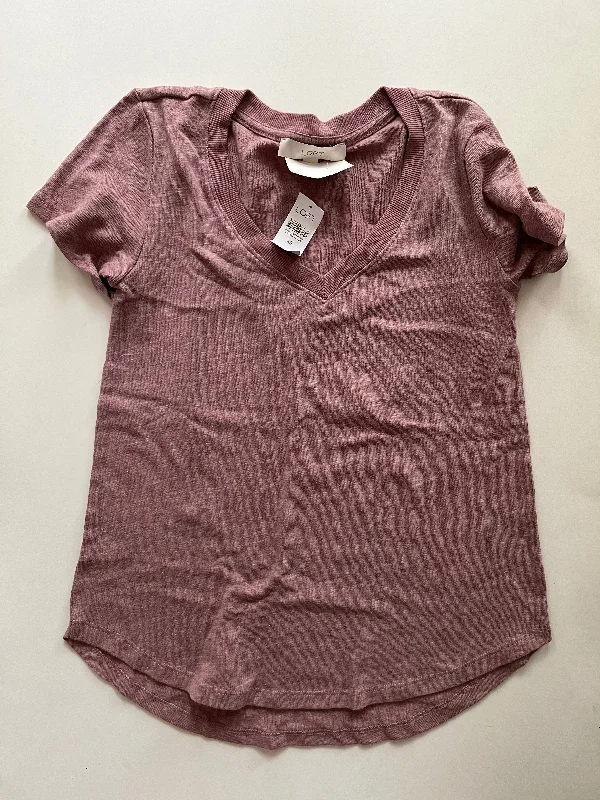 women's tops for those who want to add a pop of color to their outfitsTop Short Sleeve By Loft In Rose, Size: Xs